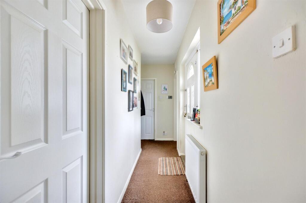 Hallway.jpeg
