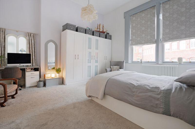 Main Bedroom 