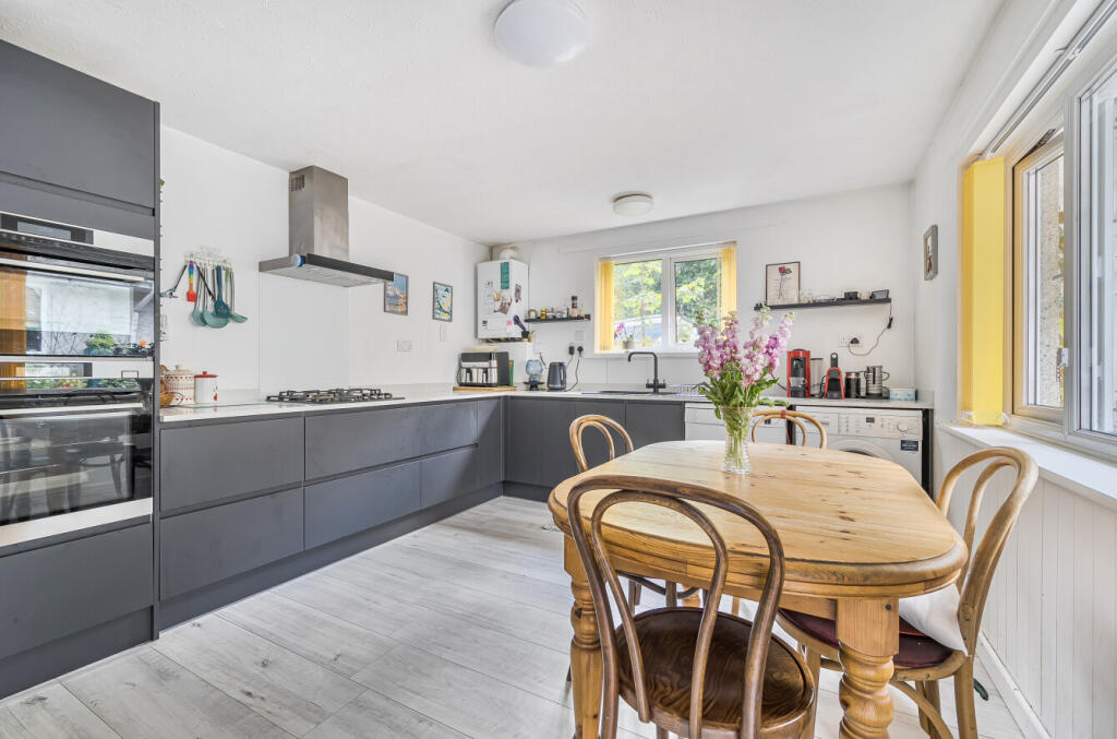 1315777-8-6866aba...