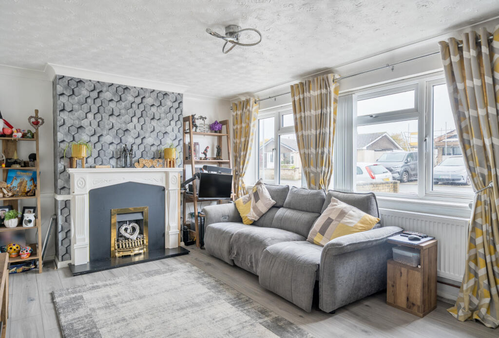 1370360-12-68f606...