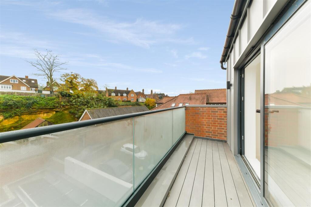 HIGH STREET, 266, FLAT 3-28.jpg