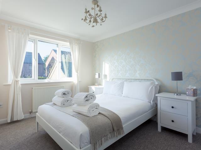 86 Lake Road-4_640_X_480.jpg