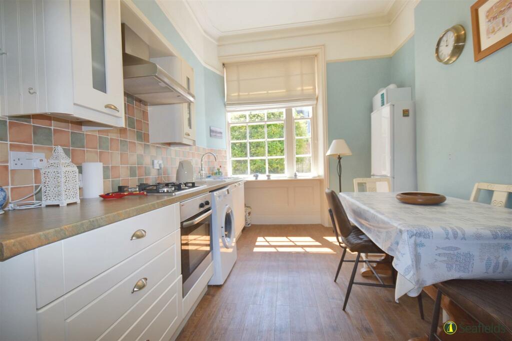 Kitchen.jpg