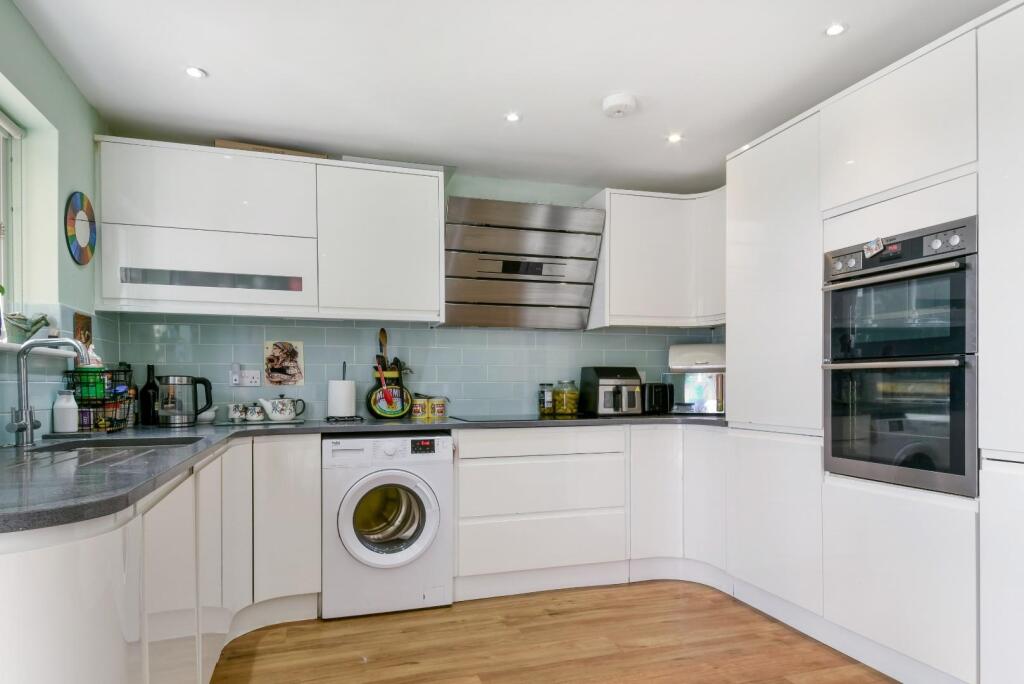 HOGSCROSS LANE, 7.jpg