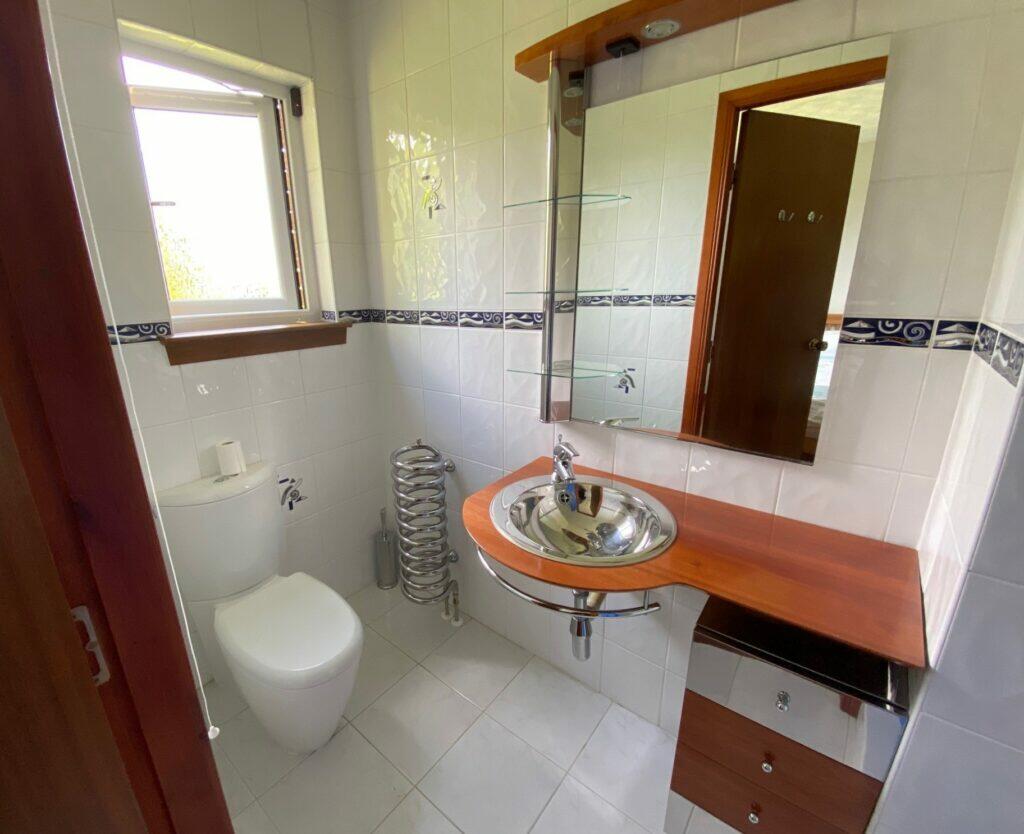 MASTER EN-SUITE