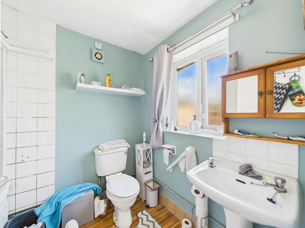 CAM01835G0-PR0295...