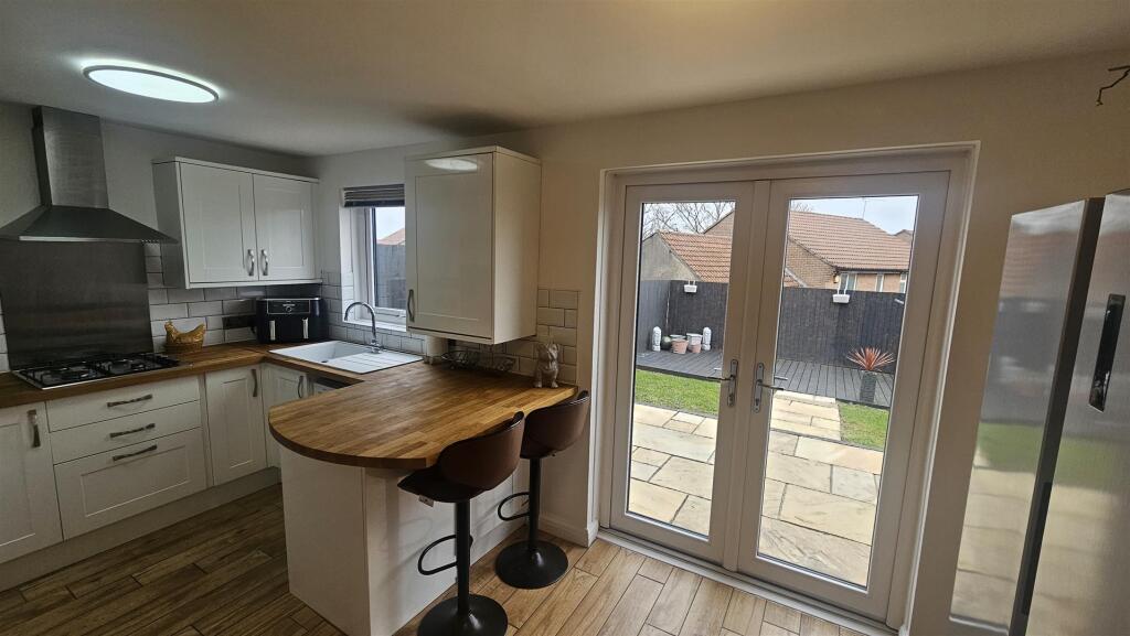 THORNE WAY 17.jpg