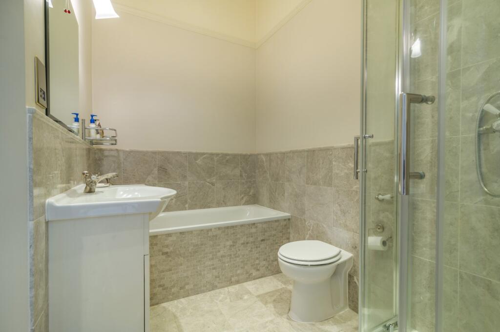 Ensuite Bathroom