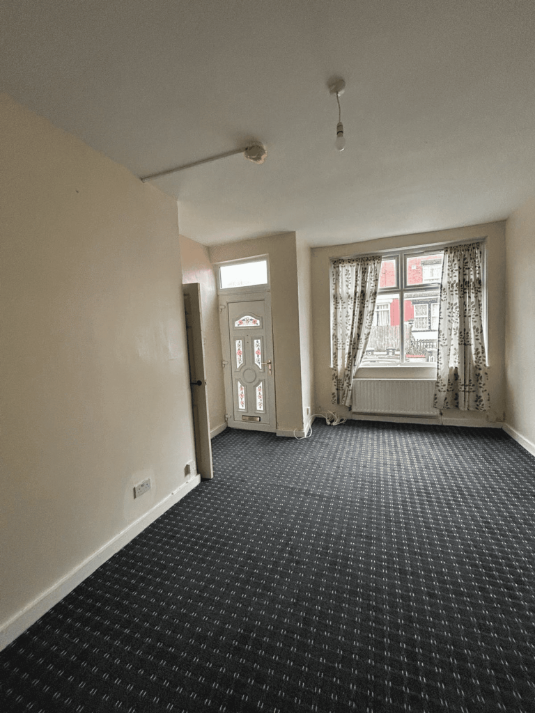 LIVINGROOM ONE