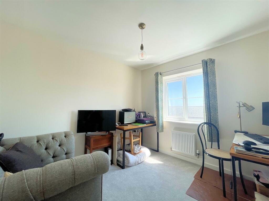 Bedroom 3 .jpg