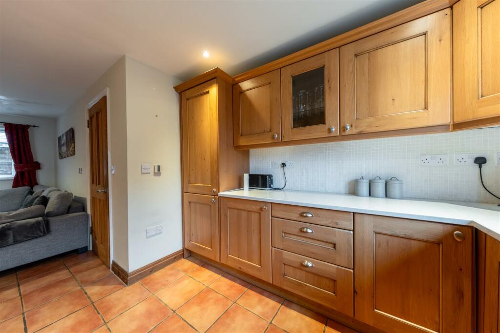 26A Forest Road-004.jpg