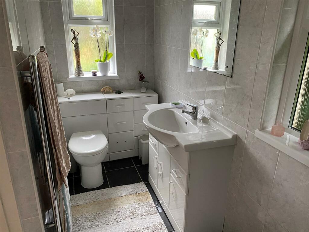 En suite.jpg