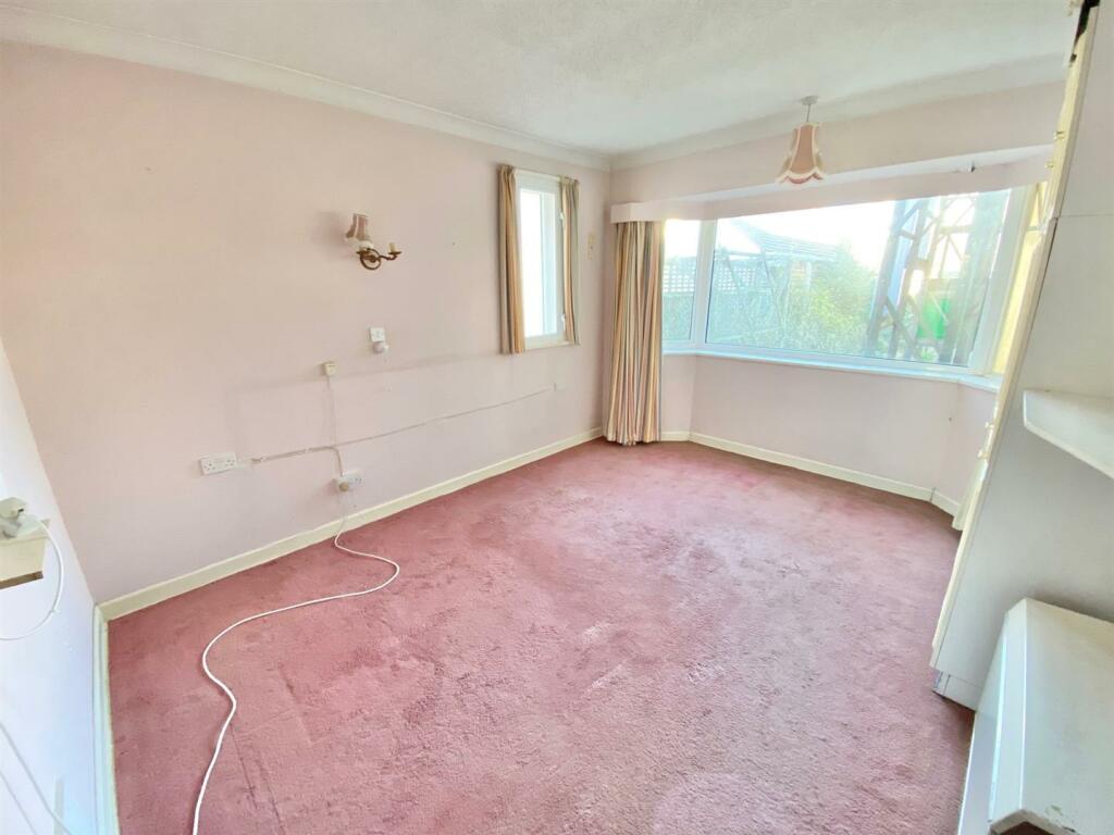 GF Bedroom 1.jpg