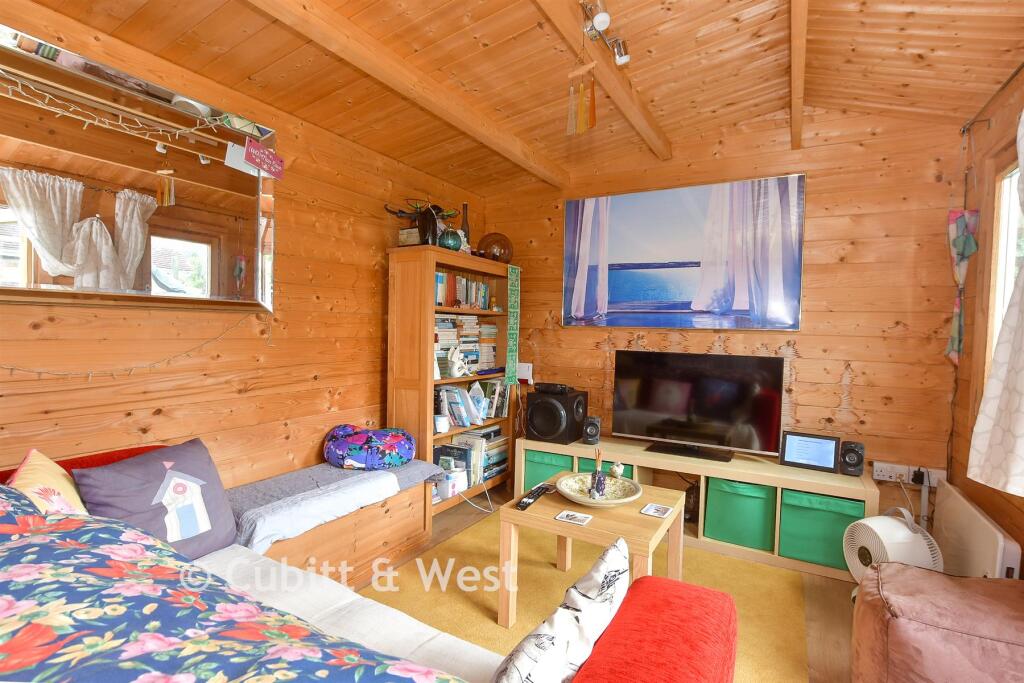 Workshop/Outbuildings