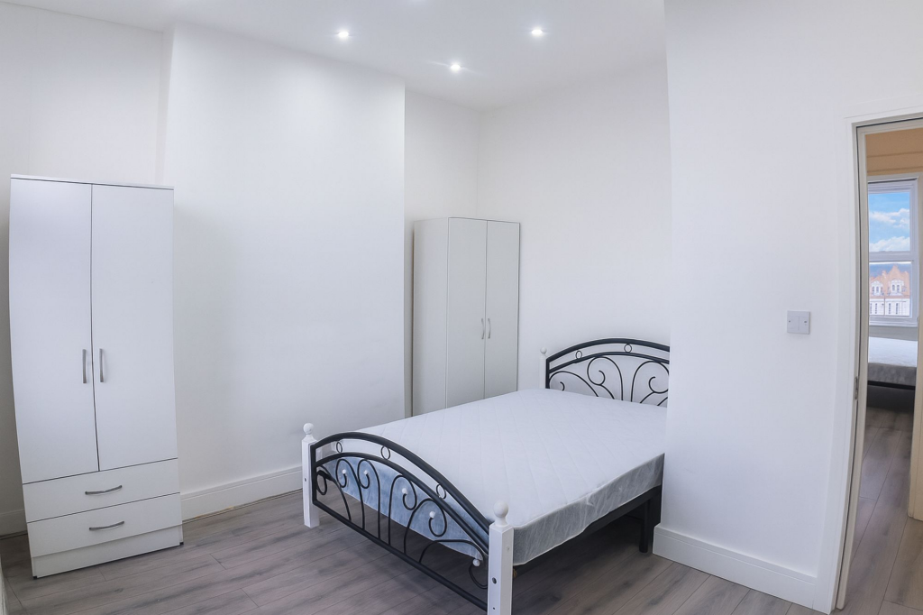Bedroom2