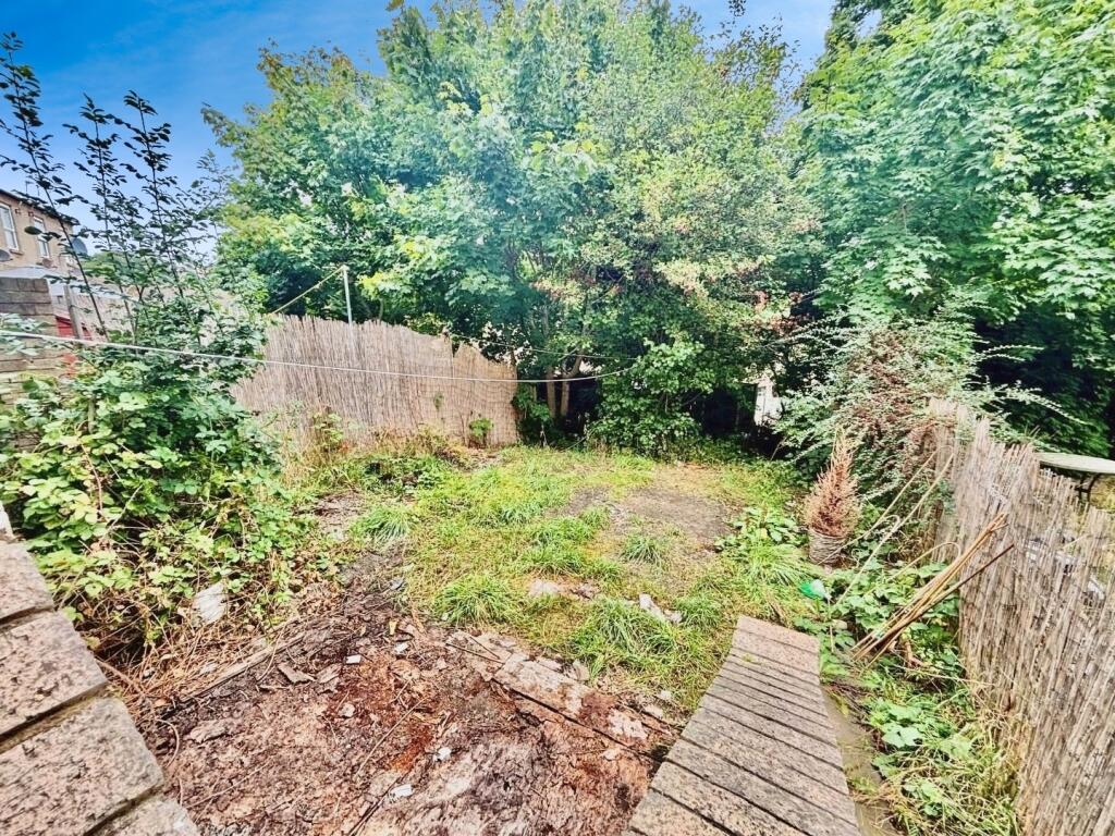 pbox-garden-327110.jpg
