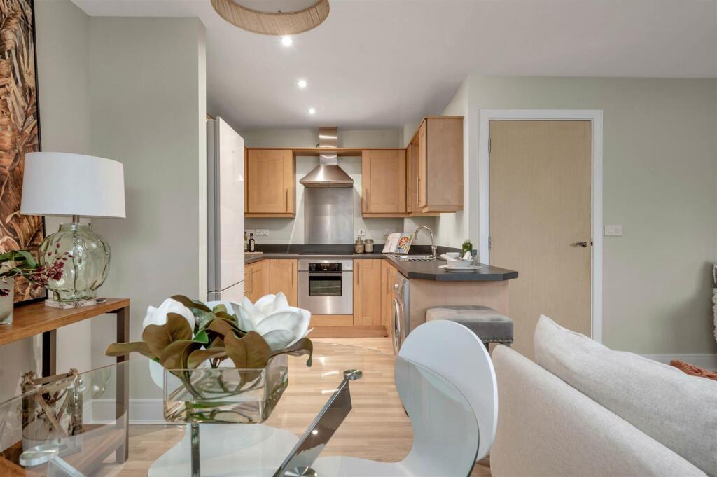 28 Prestwick Way WEB PH-21.jpg