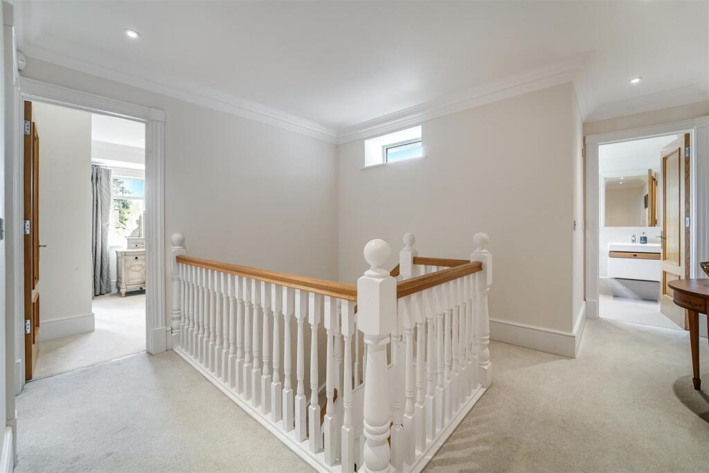 PINE HILL, 9, THORNHILL HOUSE (15).jpg