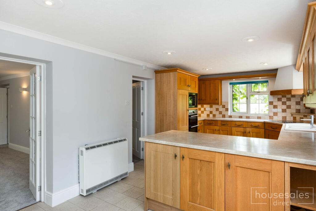 Kitchen/Breakfast Room