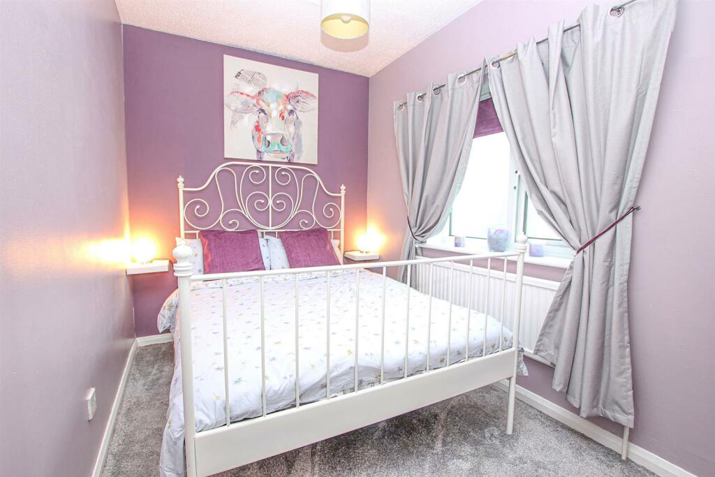 IMG_8713 BED GREY.jpg