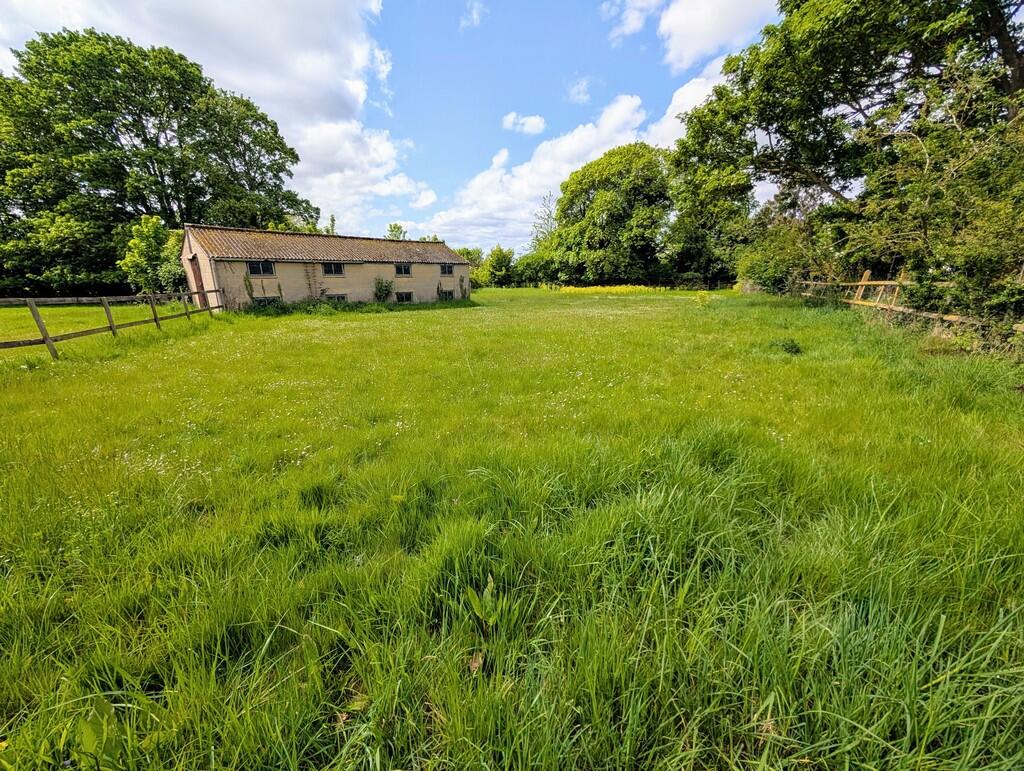 PXL_20250508_1043...