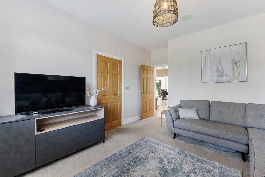 Bletchley Park Way, Wilmslow-22.jpg