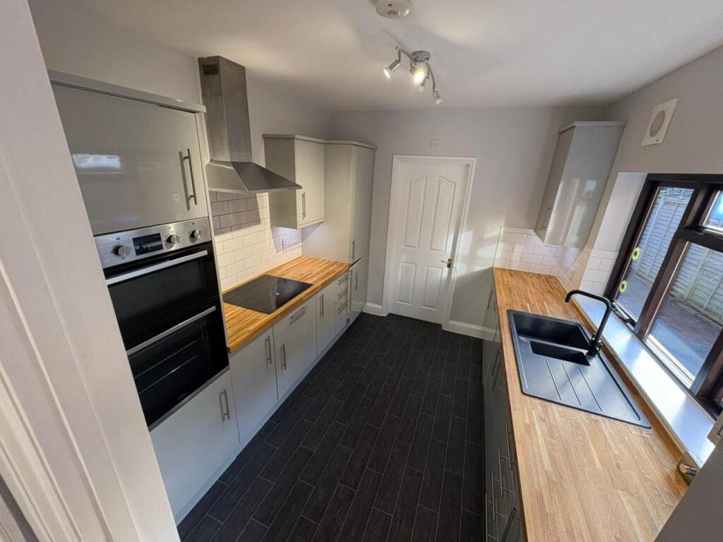 Kitchen 2