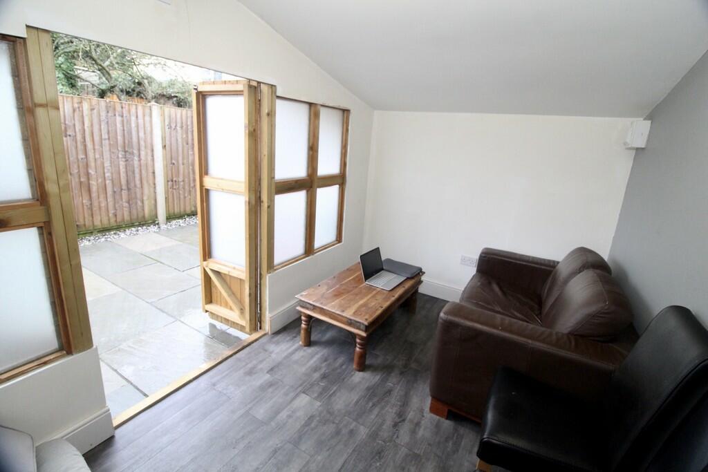 515AB738-3DF5-498...