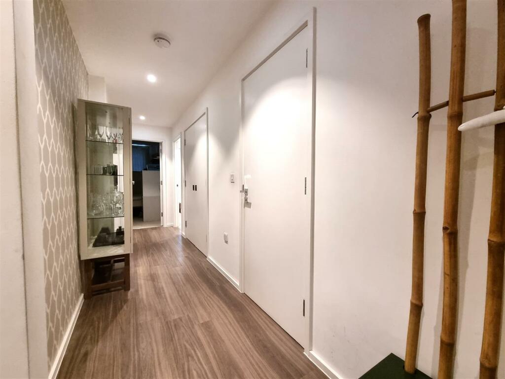 hallway.jpg
