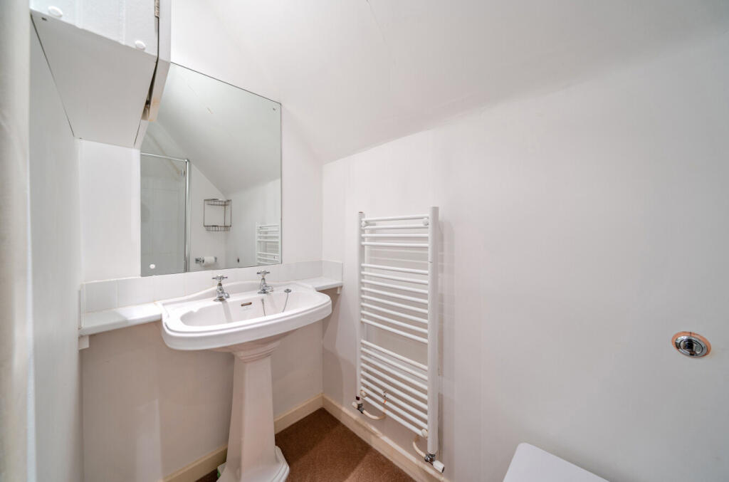 1394460-4-694425b...