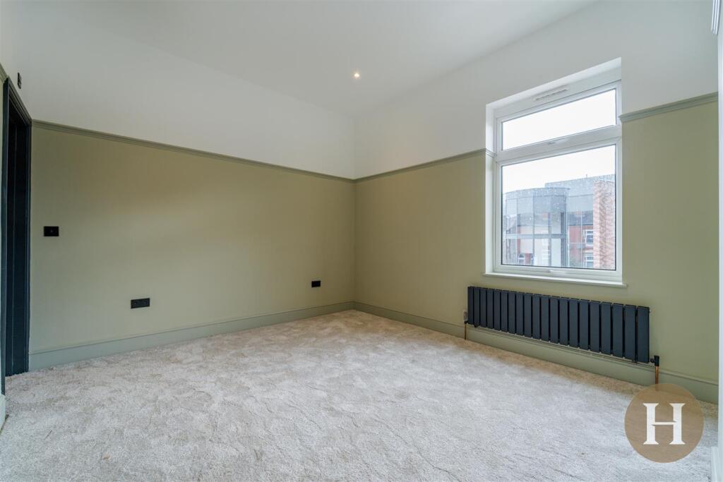 Hadleigh Estate Agents-1.jpg