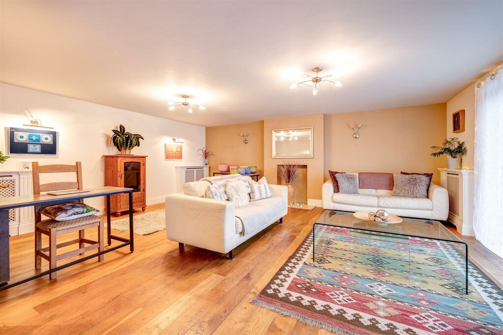 Stanton Lane, Thornton