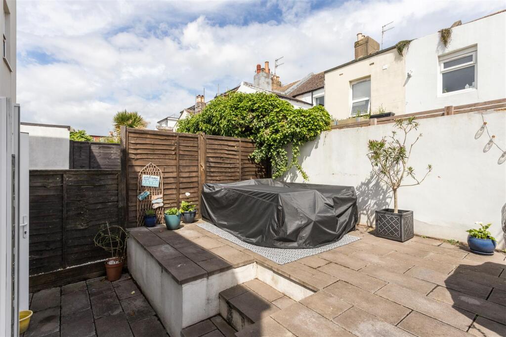 Flat 2, Wallace House-16.jpg