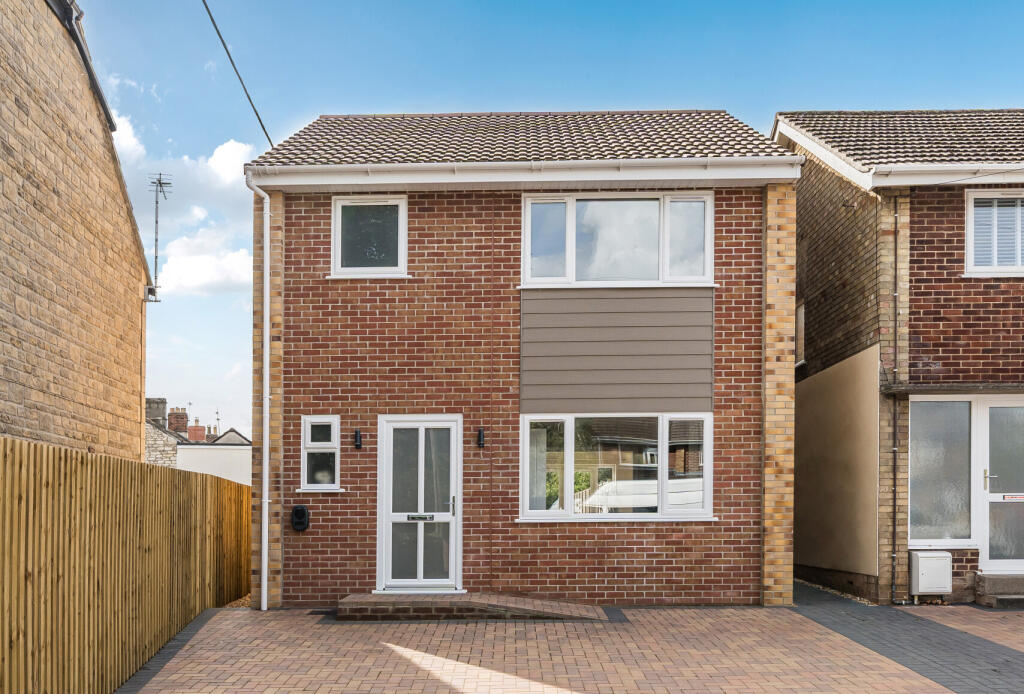 1348363-1-68bb00e...