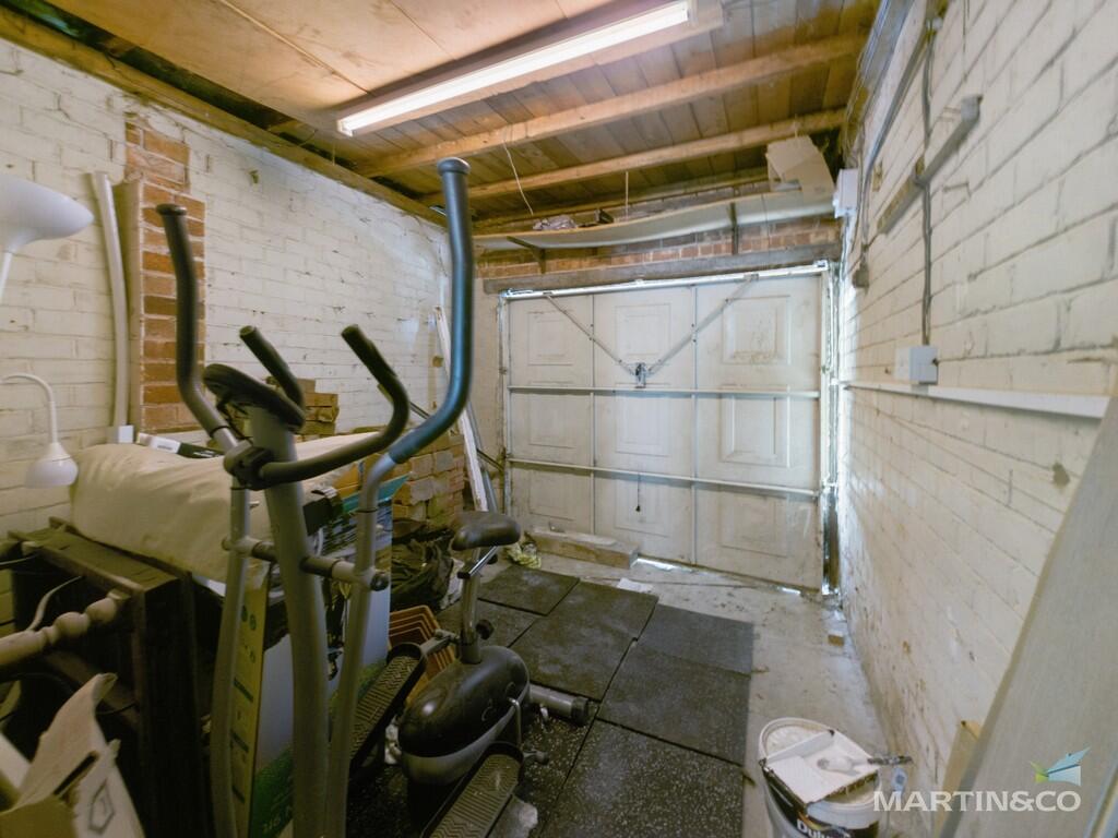 CAM03111G0-PR0425...