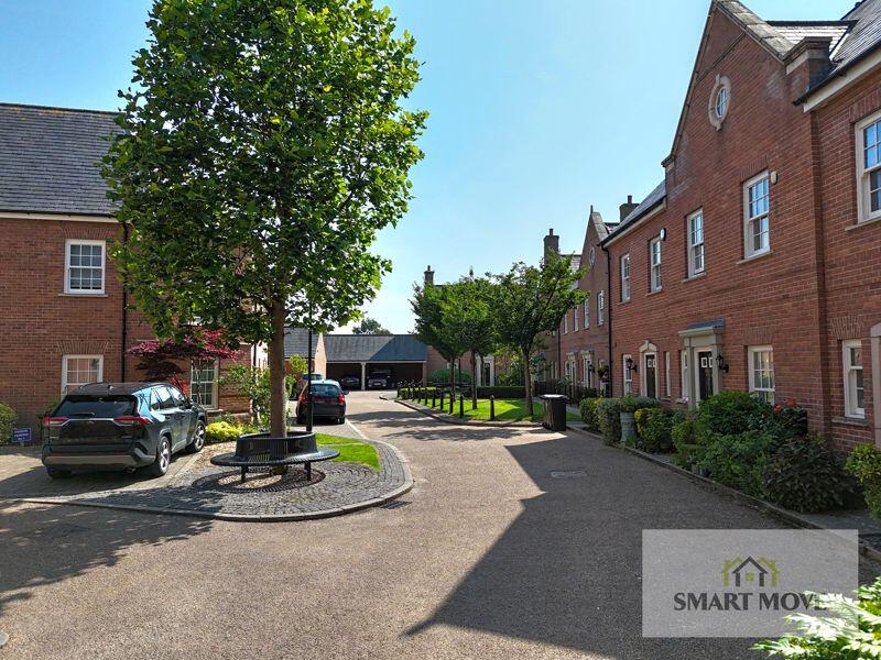 Courtyard Style Development