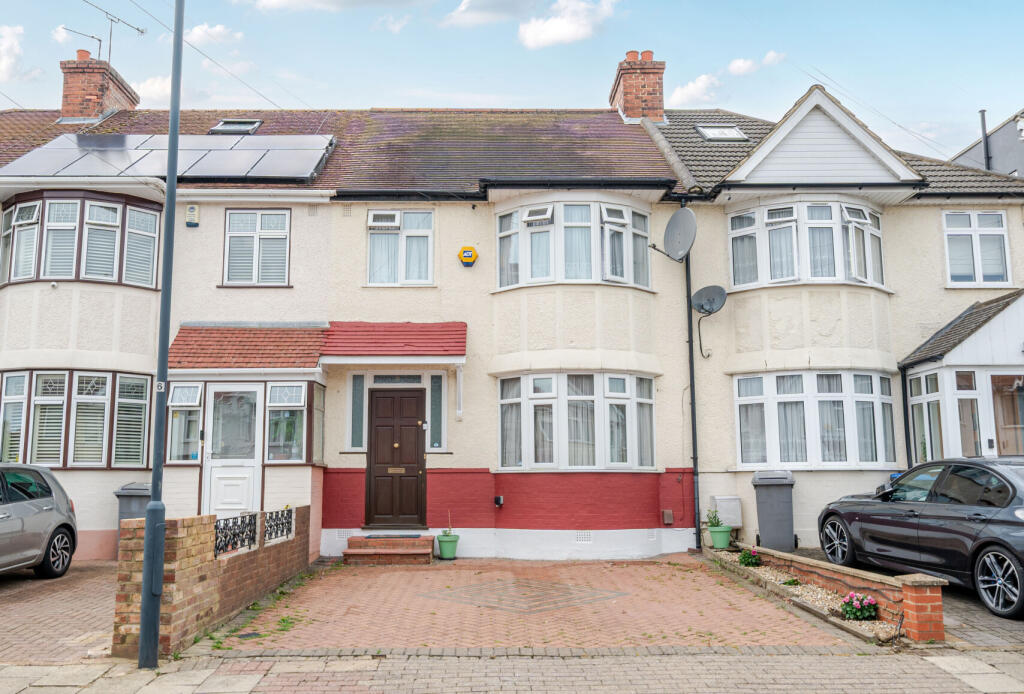 1332188-4-688ba8b...