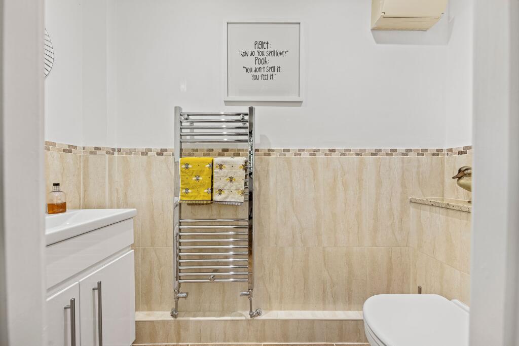SEPERATE WC