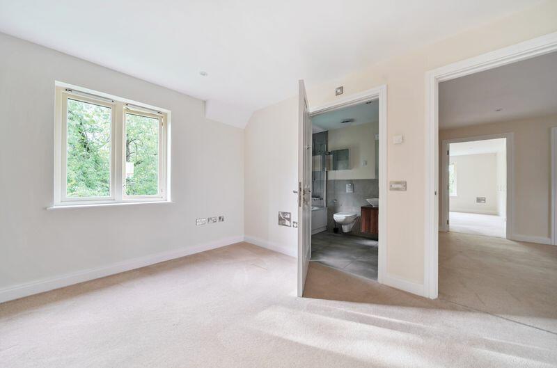 Second bedroom with ensuite bathroom