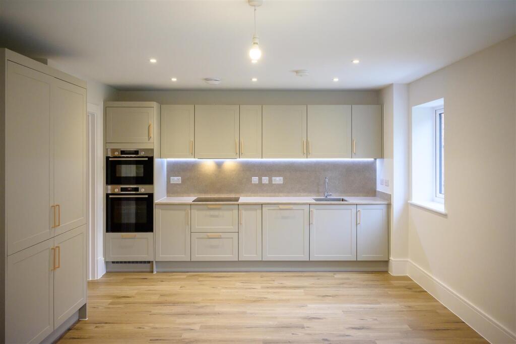 Spitfire 017 Plot 56.jpg