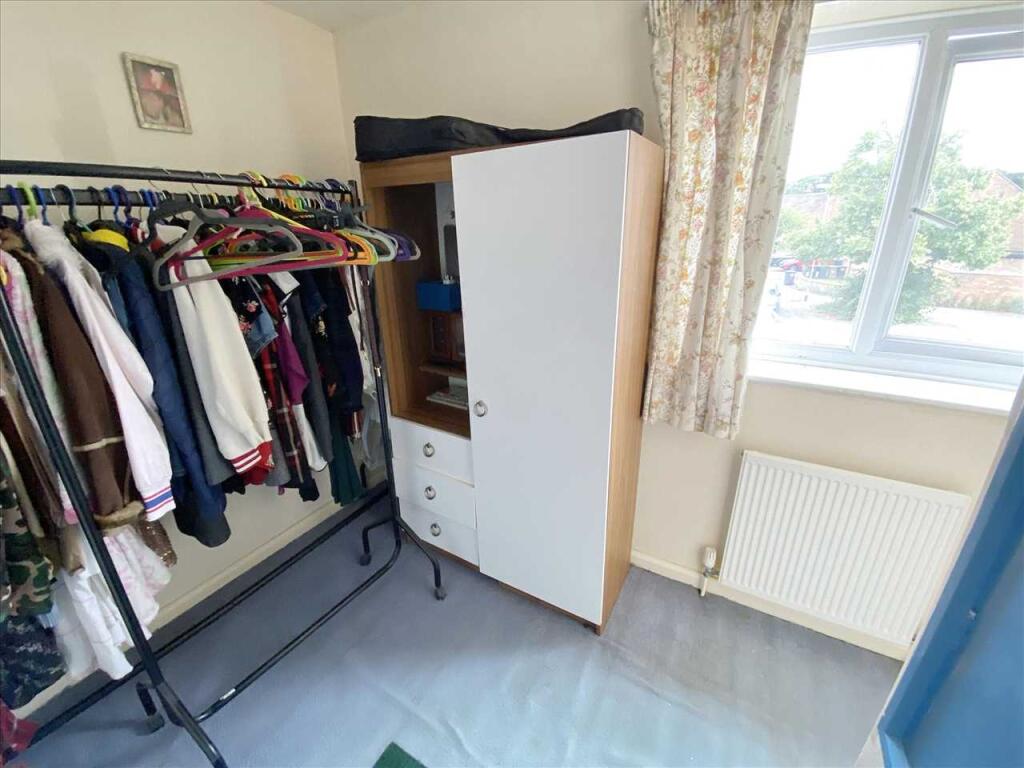 Bedroom 3: