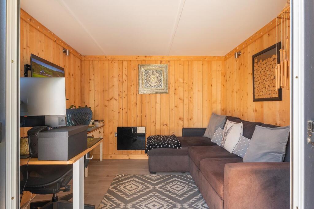 4S4RKE - Garden Room C.jpg