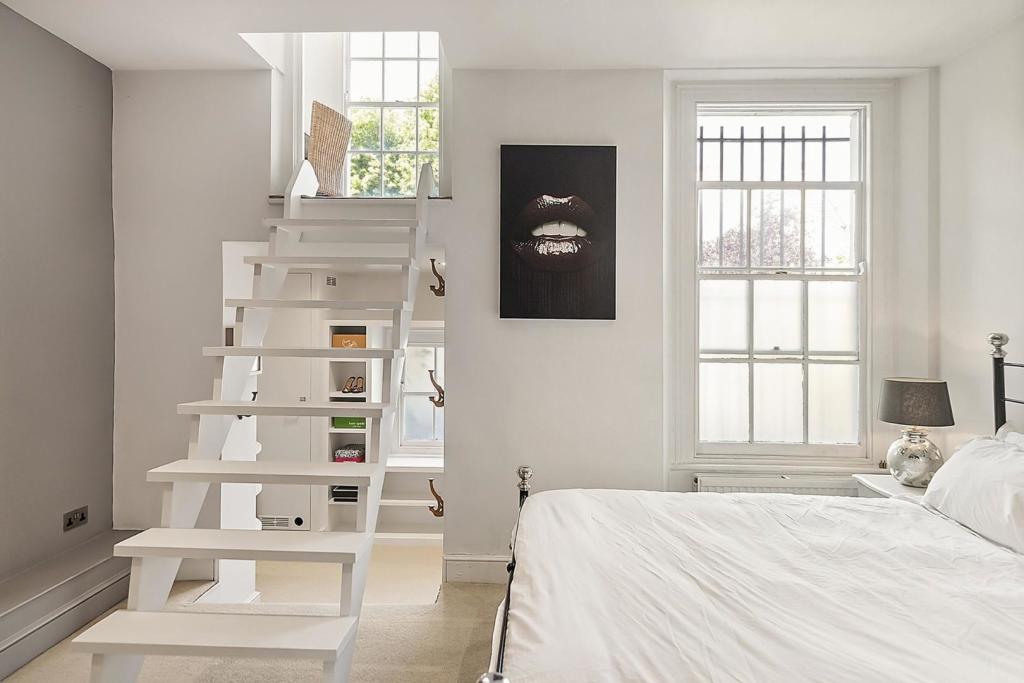 Sleeping Area (5).jpg
