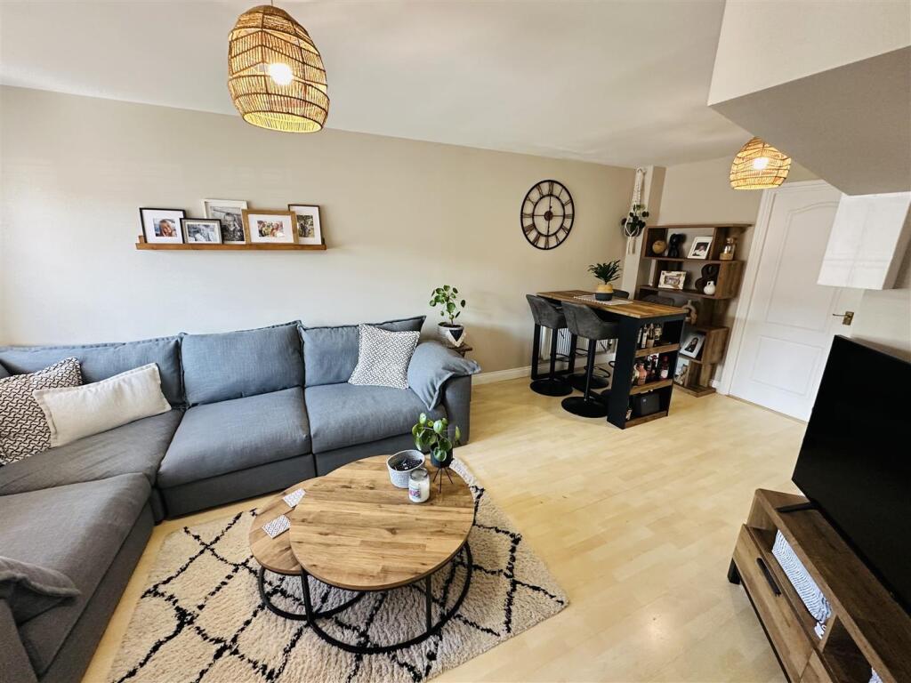 Living room.jpeg