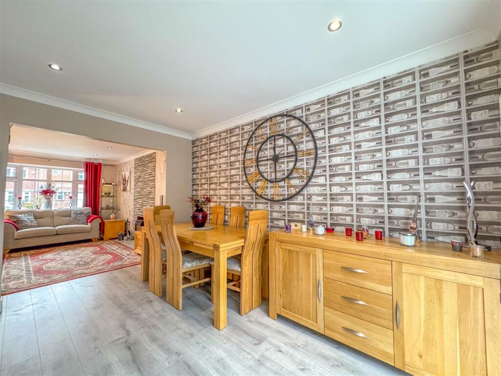 Wadebridge Drive - Image-20.jpg