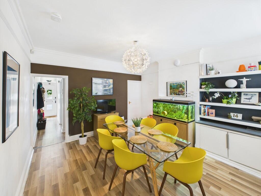 CAM04578G0-PR0011...