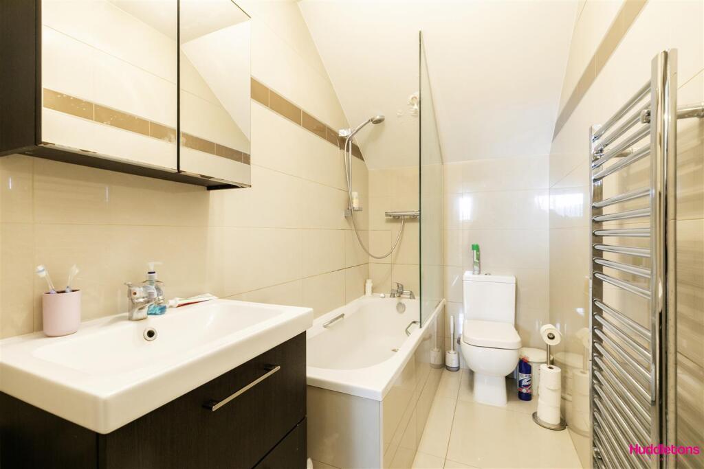 F1, 3 Torriano Mews -16.jpg