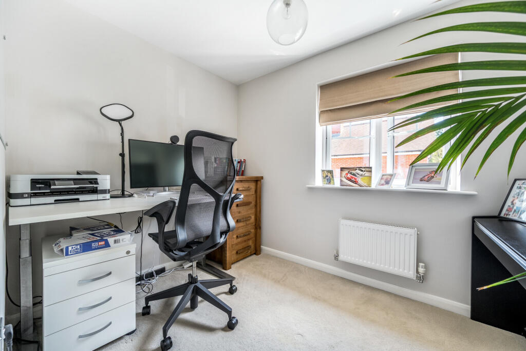 1319402-19-686d1c...