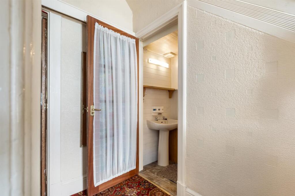 11 golf avenue (8).jpg