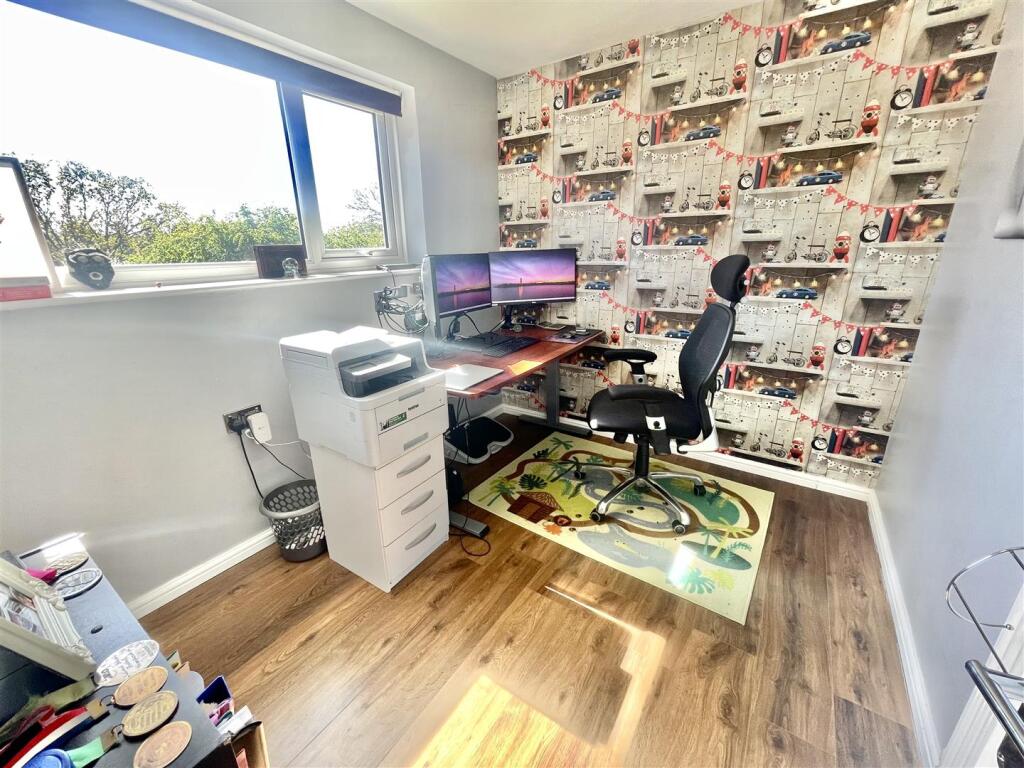 bedroom 3.jpg